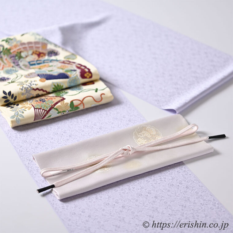 旬のお勧めコーディネート「優雅な扇文を堪能する　色無地に扇文様の袋帯」