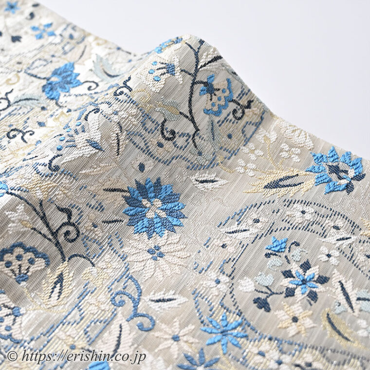 袋帯（能装襷流し文/銀彩）