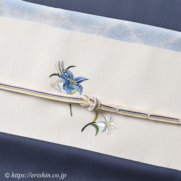 旬のお勧めコーディネート「ヘリンボーンのマニッシュな紋紗に百合の刺繍の帯」