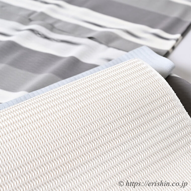 旬のお勧めコーディネート「白縞が映える明石縮をワントーンで」