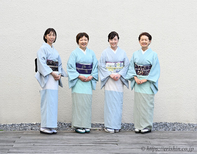 フォトメモリーズ「お揃いのお出かけ縮木綿四姉妹」