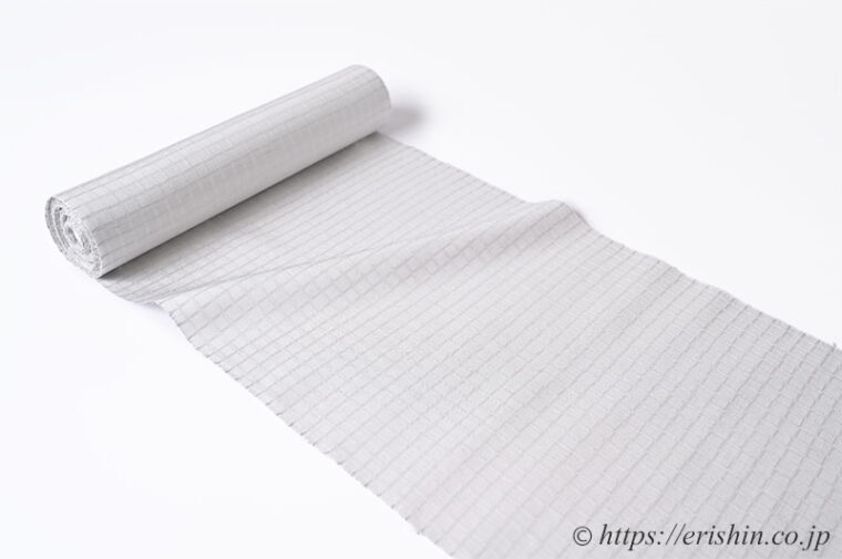 河野香奈恵　交差する綾 pale gray「着物と帯・呉服えり新」