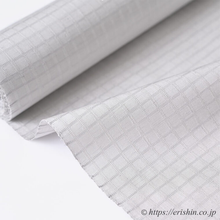 河野香奈恵　交差する綾 pale gray「着物と帯・呉服えり新」