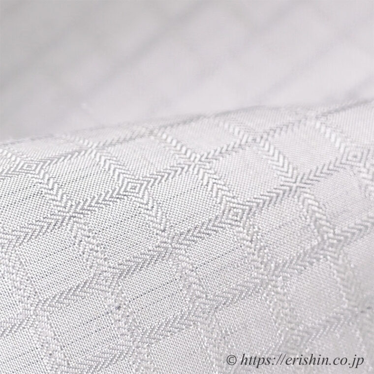 河野香奈恵　交差する綾 pale gray「着物と帯・呉服えり新」