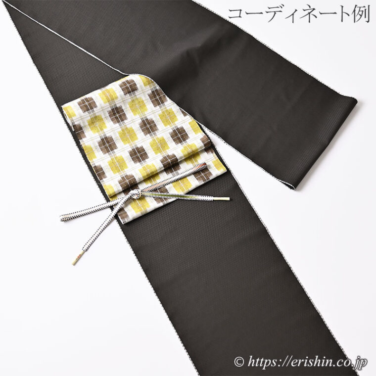 旬のお勧めコーディネート「黒八丈を秋色で　山下芙美子 黒八丈に小名木絵千翔 織名古屋帯」