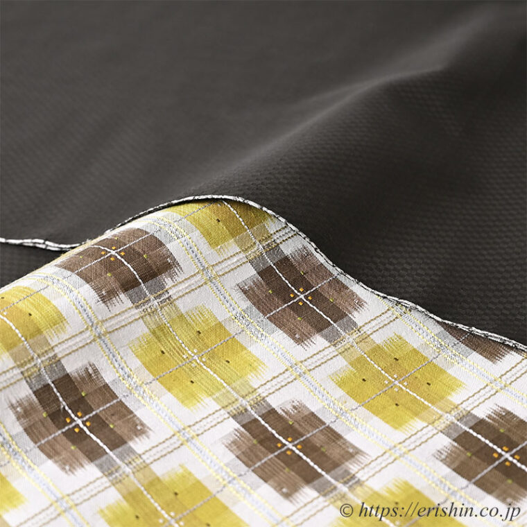 旬のお勧めコーディネート「黒八丈を秋色で　山下芙美子 黒八丈に小名木絵千翔 織名古屋帯」