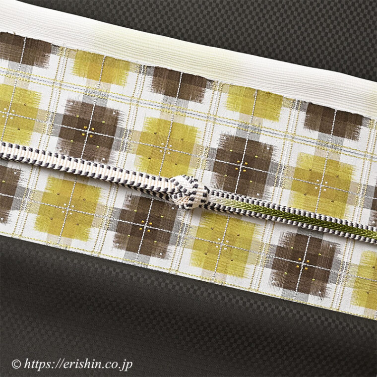 旬のお勧めコーディネート「黒八丈を秋色で　山下芙美子 黒八丈に小名木絵千翔 織名古屋帯」