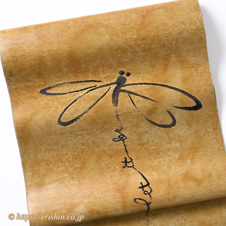 誉田屋源兵衛　九寸織名古屋帯（Let it be・蜻蛉/漆箔）