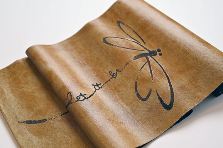 誉田屋源兵衛　九寸織名古屋帯（Let it be・蜻蛉/漆箔）