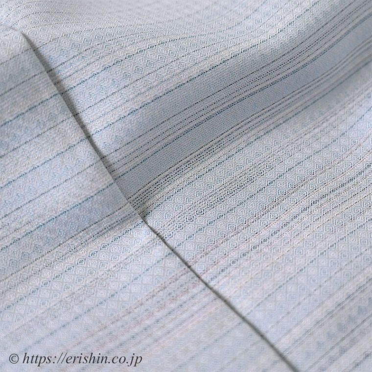 下井伸彦　下井紬・熨斗目調絵羽（白菫色に濃淡の藍/まるまなこ織）