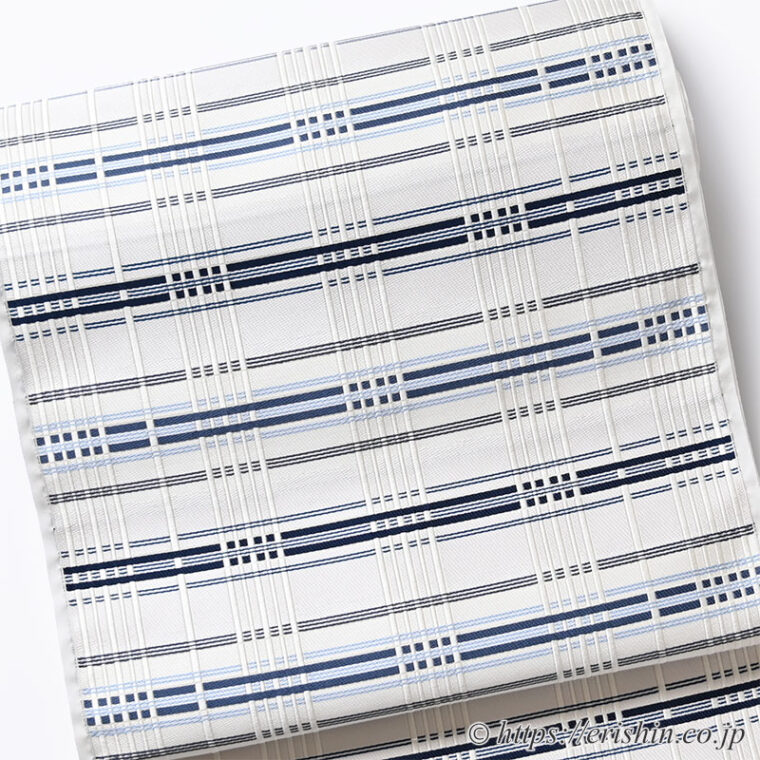 美術工芸 啓　九寸織名古屋帯（錦熨斗目/深縹色を中心に水色を添えて）