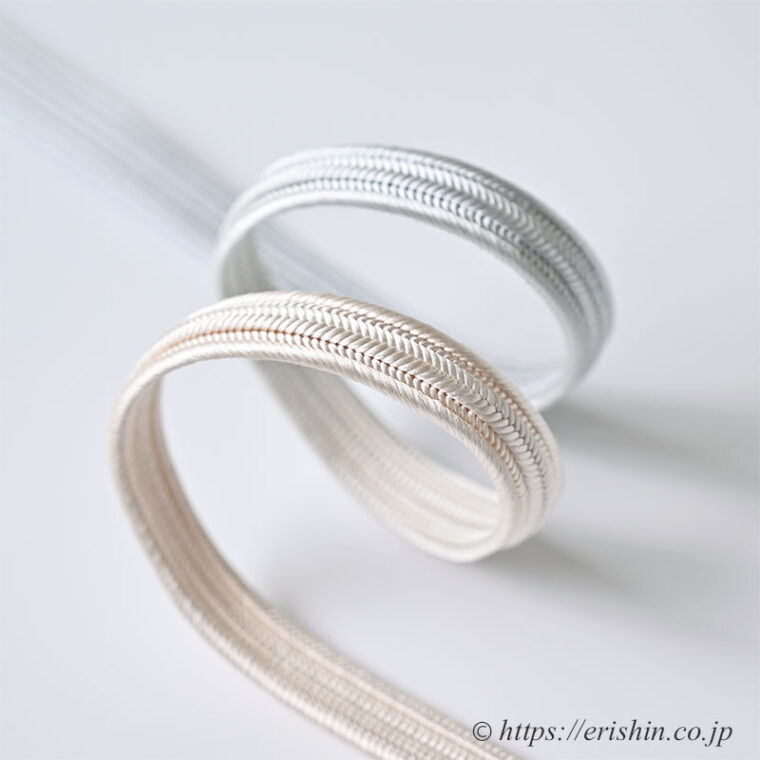 帯締め　畝打組（淡い桜色×白銅色）渡敬「着物と帯・呉服えり新」