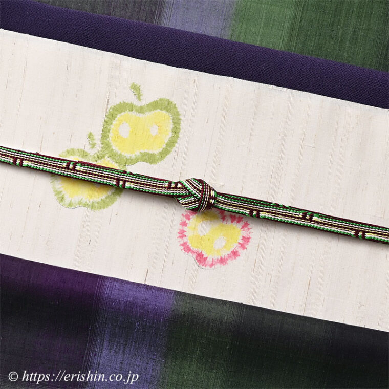 旬のお勧めコーディネート「工芸の佇まいが素敵なりんごの染帯に士乎路紬を」