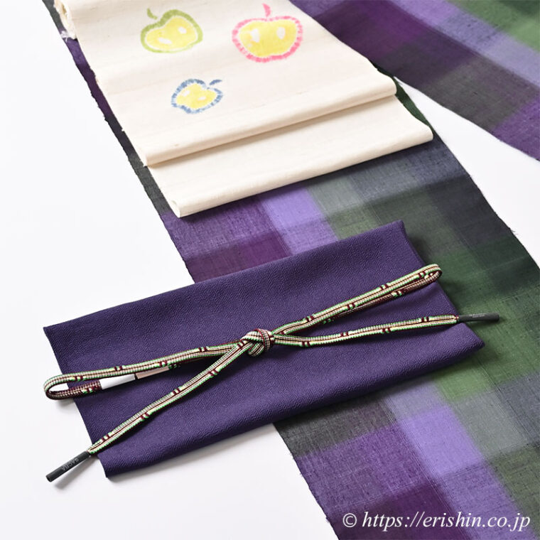 旬のお勧めコーディネート「工芸の佇まいが素敵なりんごの染帯に士乎路紬を」