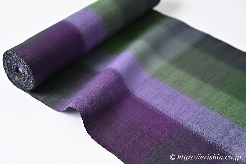 士乎路紬（しおじつむぎ/朧の格子・桑の実色や萌葱色の濃淡）