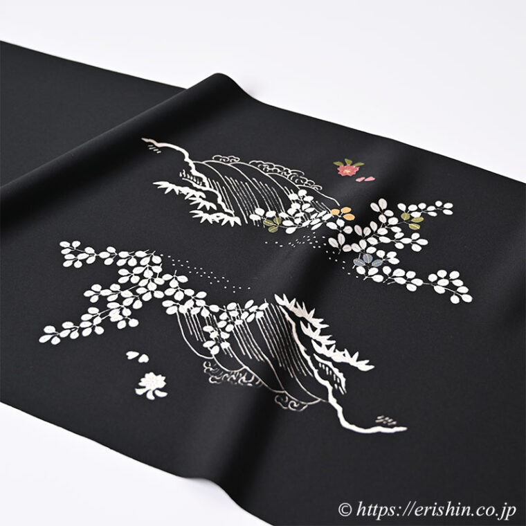 染名古屋帯（御所解き・流水に菊や松/塩瀬・黒地）