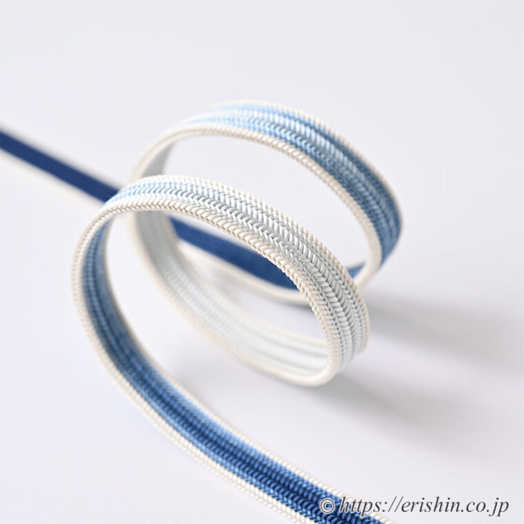帯締め　綾竹組（双葉手先暈し/白に紺色）「着物と帯・呉服えり新」