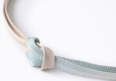 帯締め　笹浪組（香色に薄水色の暈し/金散らし）