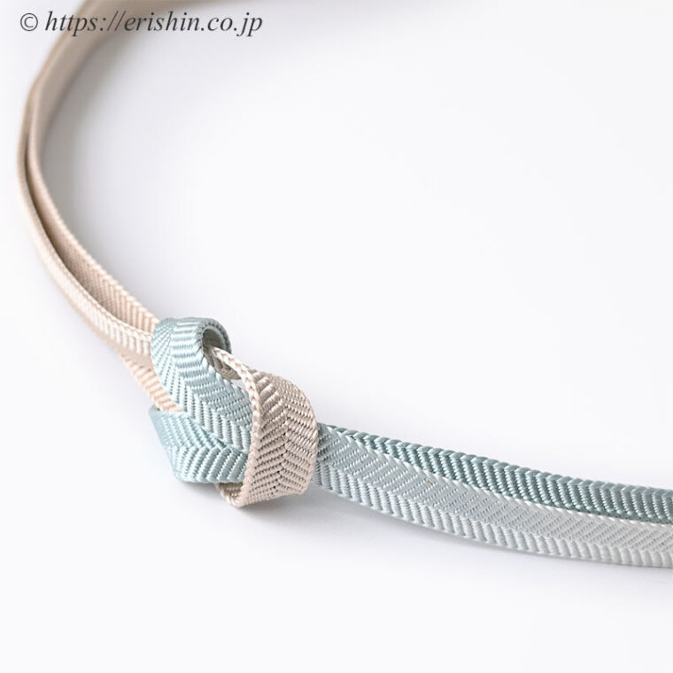 帯締め　笹浪組（香色に薄水色の暈し/金散らし）