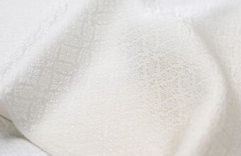 帯揚げ（小葵菱文/白に淡黄蘗の濃淡暈し段）「呉服えり新」