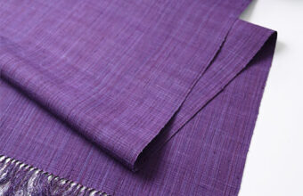 『特選』夢訪庵（桝蔵順彦）　余呉紬（フェルナンブーコ/紅紫色）「着物と帯・呉服えり新」