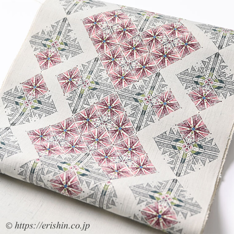 特選「鈴田滋人〔人間国宝〕　木版摺更紗帯（仰陽譜）」「着物と帯・呉服えり新」