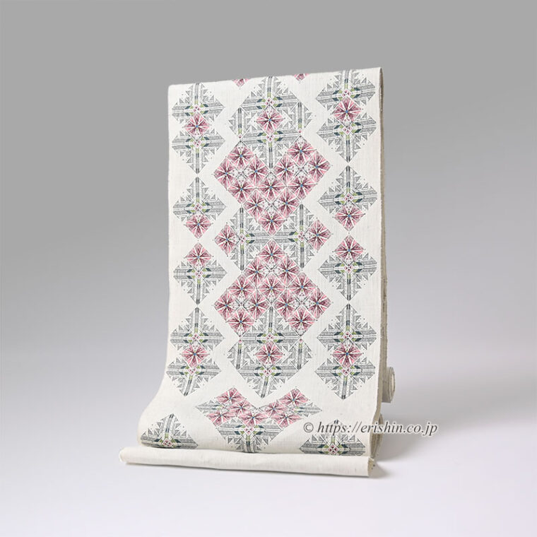 特選「鈴田滋人　木版摺更紗帯（仰陽譜）」「着物と帯・呉服えり新」