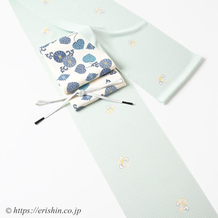 旬のお勧めコーディネート「葵尽くし　葵の丸文の小紋に菊葵文の袋帯」