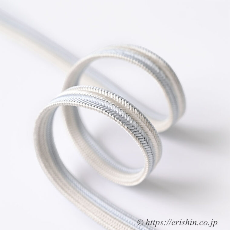 大和組（二色立分・銀散らし/白藍色）「着物と帯・呉服えり新」