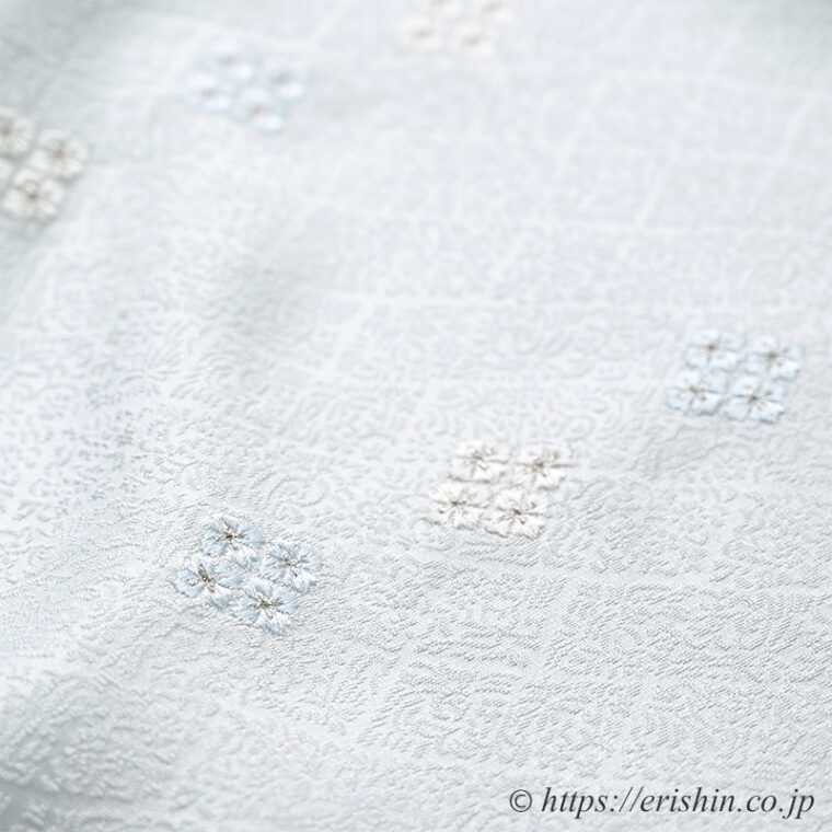 帯揚げ（小花菱刺繍文/淡い瓶覗き色）「着物と帯・呉服えり新」